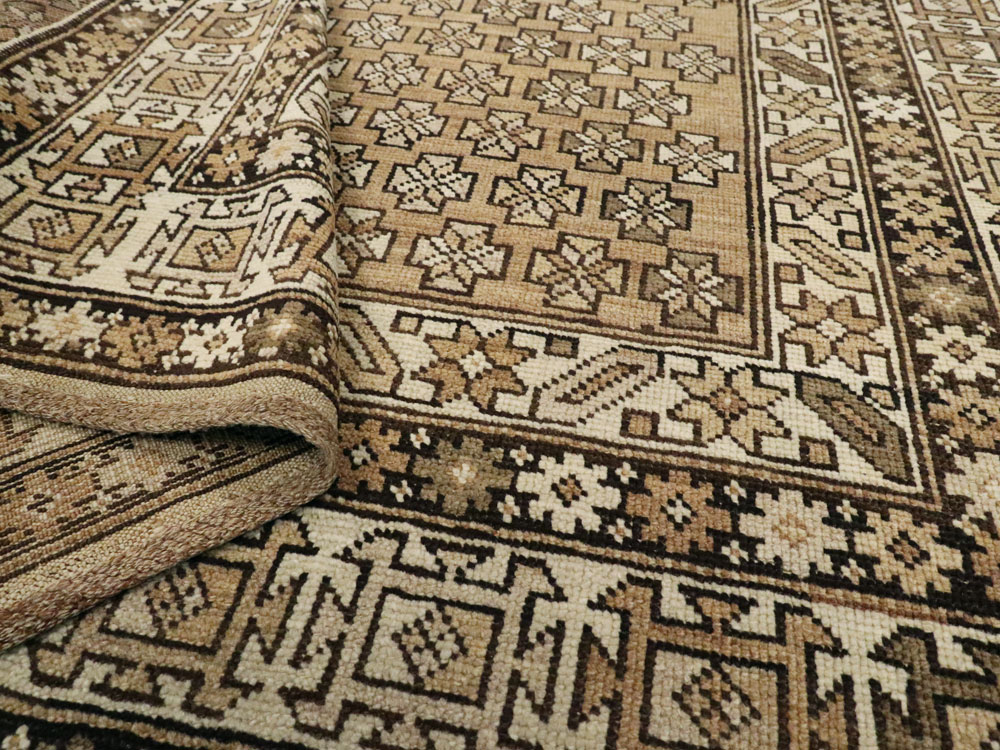 Antique Caucasian Shirvan Rug, No.21685 - Galerie Shabab