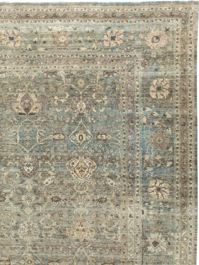 Vintage Persian Sarouk Carpet, No.21690 - Galerie Shabab