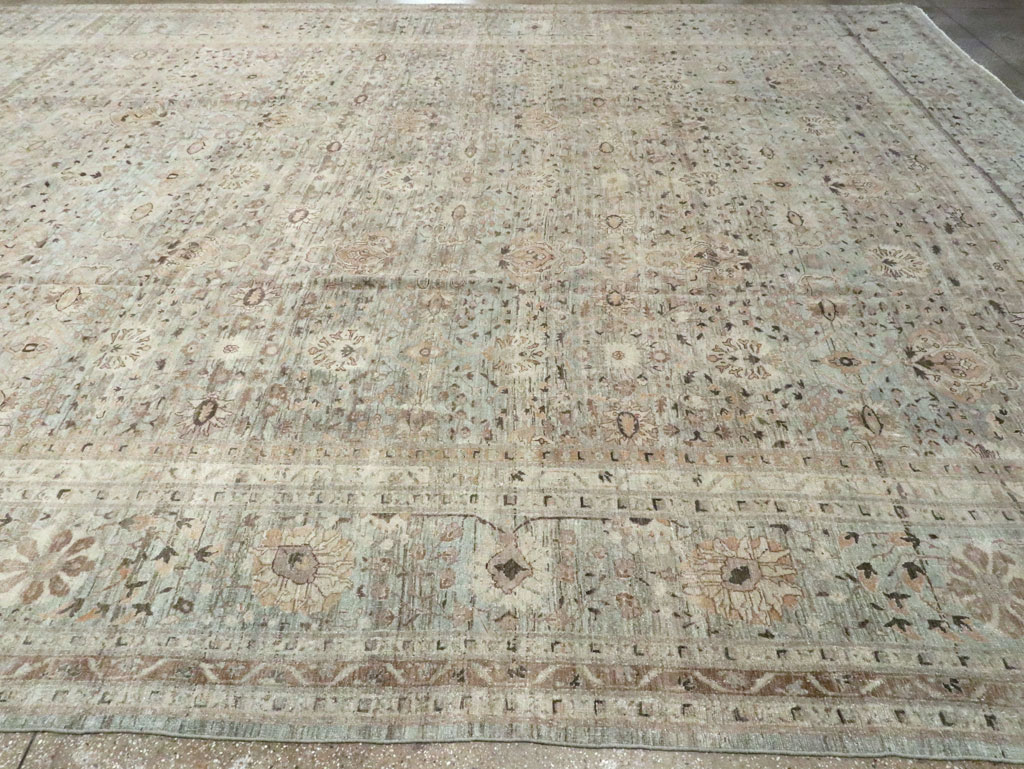 Vintage Persian Sarouk Carpet, No.21690 - Galerie Shabab