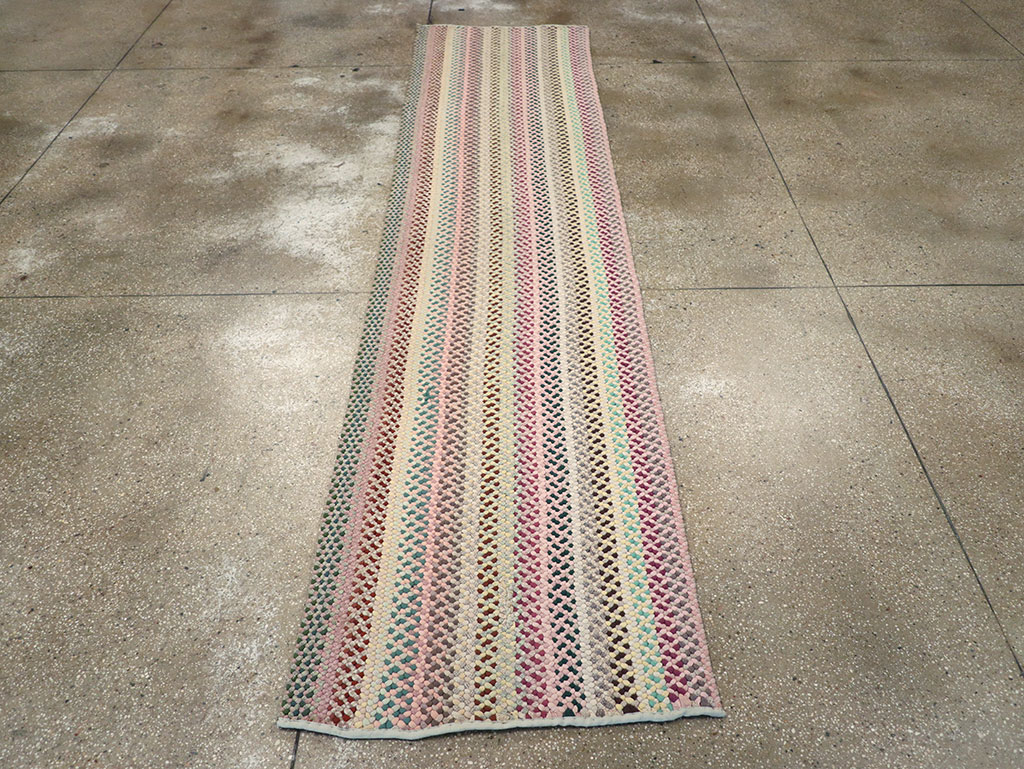 Vintage American Braided Runner, No.21697 - Galerie Shabab