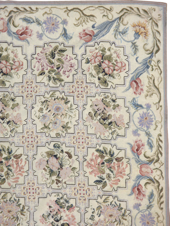 Antique English Needle-Point Carpet, No.21722 - Galerie Shabab