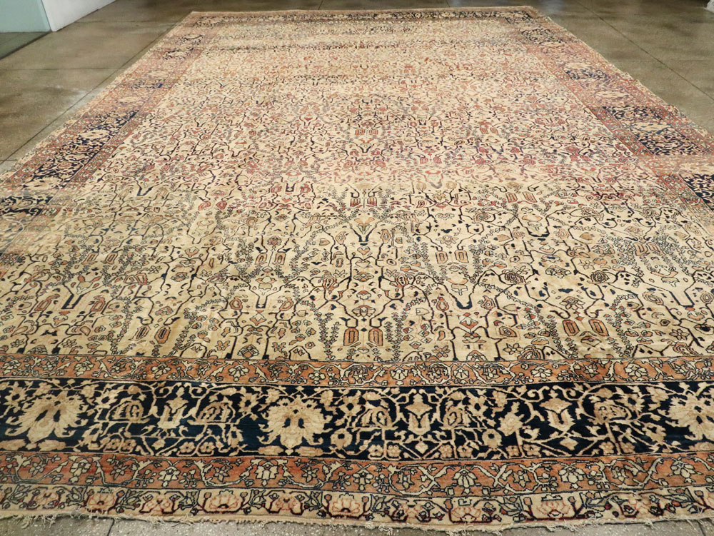 Antique Sarouk Fereghan Carpet, No.21762 - Galerie Shabab