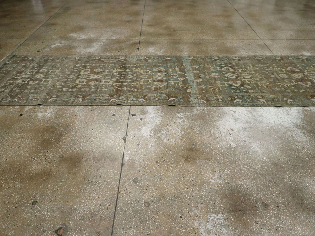 Vintage Persian Malayer Runner, No.21773 - Galerie Shabab