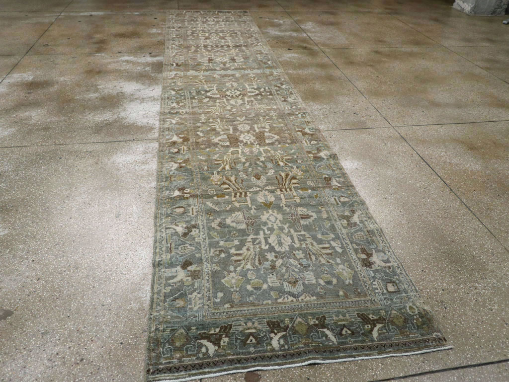 Vintage Persian Malayer Runner, No.21773 - Galerie Shabab