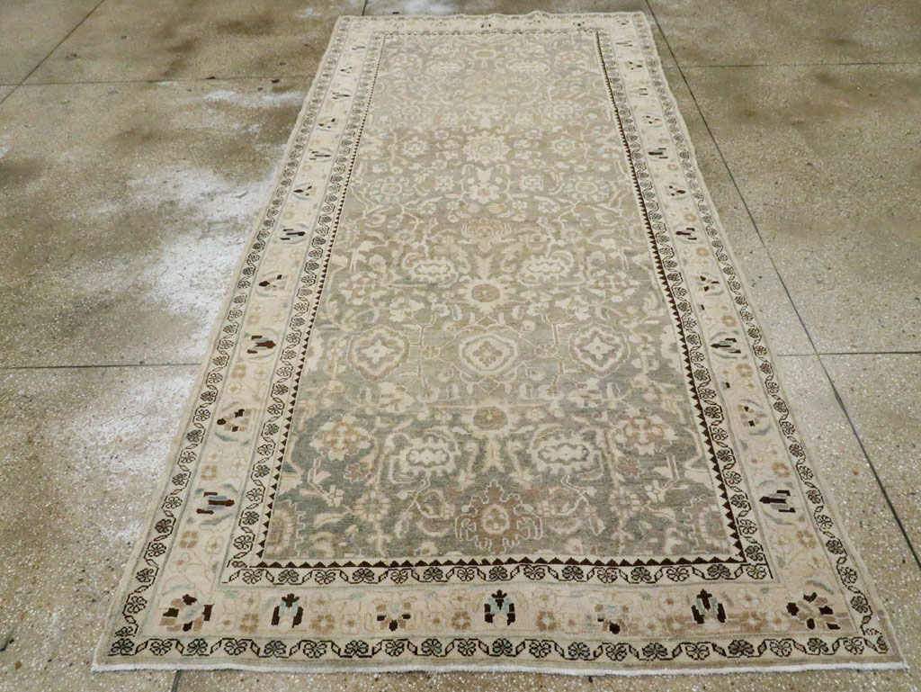 Vintage Persian Malayer Gallery Carpet, No.21810 - Galerie Shabab