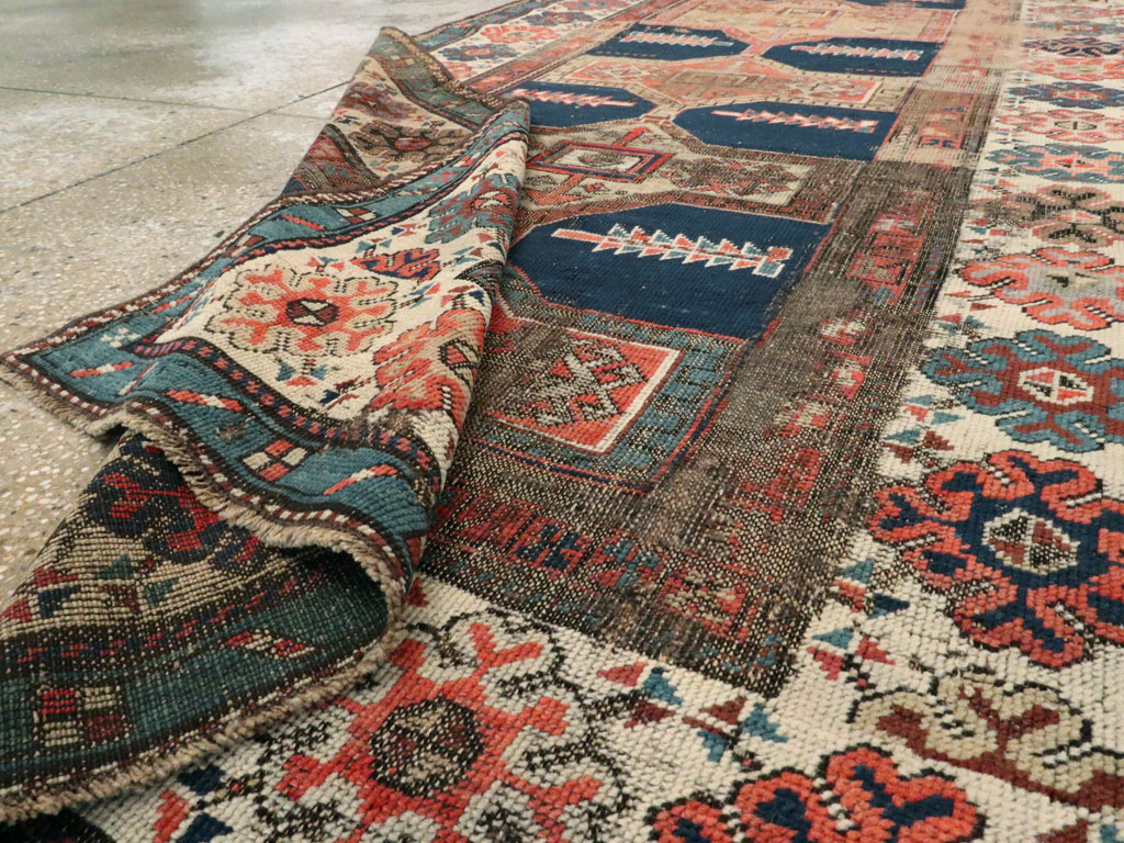 Antique Caucasian Kazak Distressed Rug, No.21824 - Galerie Shabab