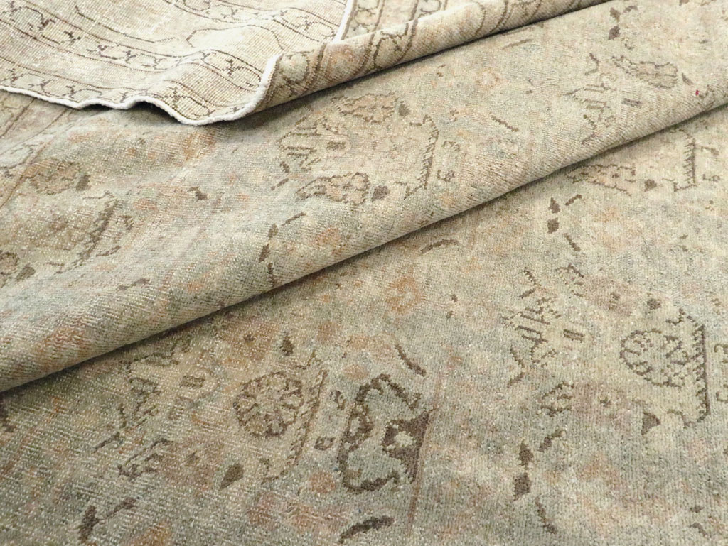 Antique Persian Tabriz Carpet, No.21830 - Galerie Shabab