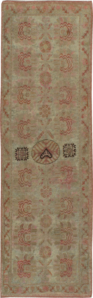 Antique Khotan Runner, No.21840 - Galerie Shabab
