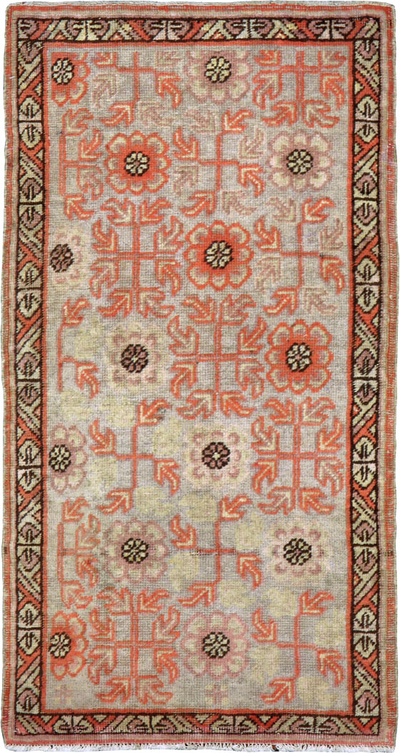 Vintage East Turkestan Khotan Rug, No.21842 - Galerie Shabab