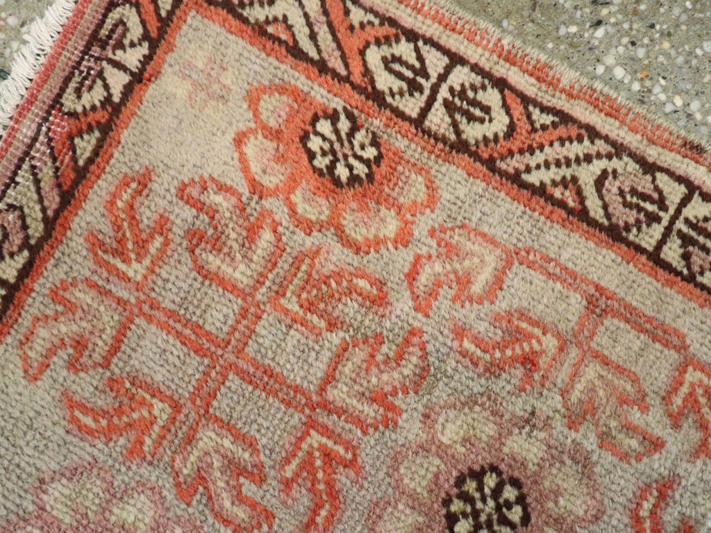 Vintage East Turkestan Khotan Rug, No.21842 - Galerie Shabab