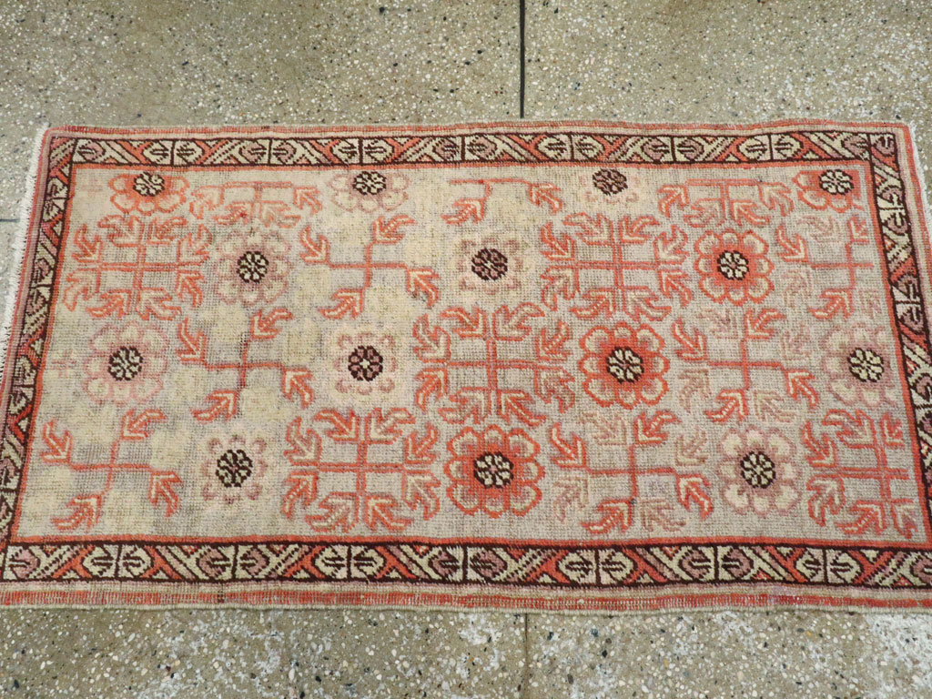 Vintage East Turkestan Khotan Rug, No.21842 - Galerie Shabab