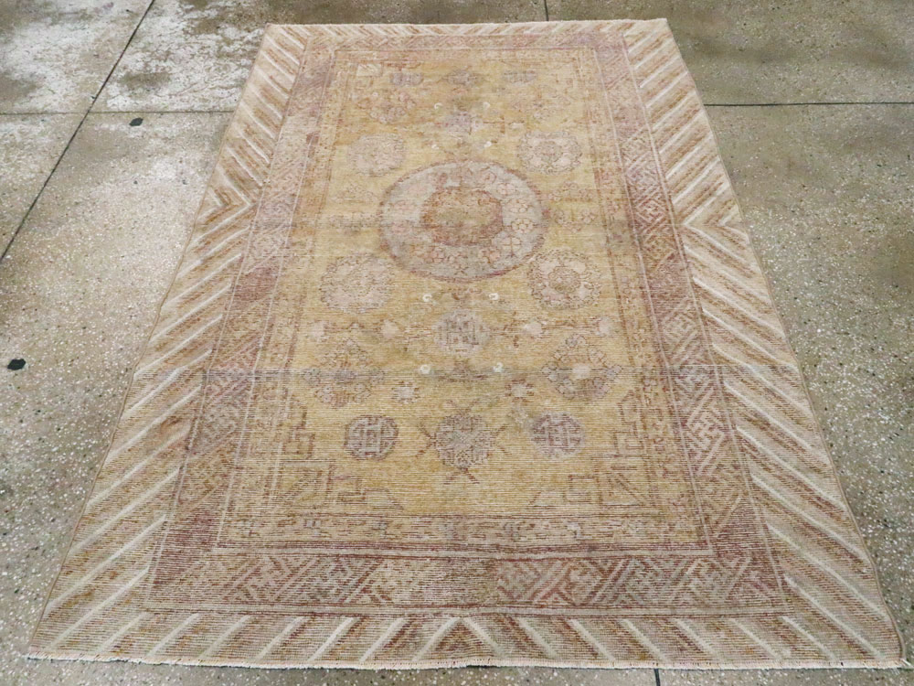 Antique East Turkestan Khotan Rug, No.21844 - Galerie Shabab