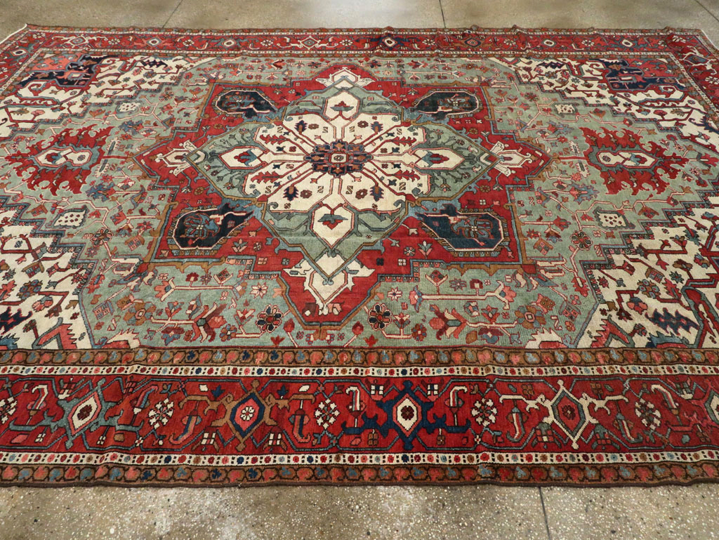 Antique Persian Heriz Carpet, No.21858 - Galerie Shabab