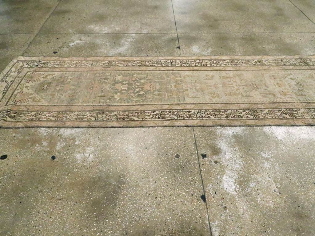 Vintage Persian Malayer Runner, No.21859 - Galerie Shabab