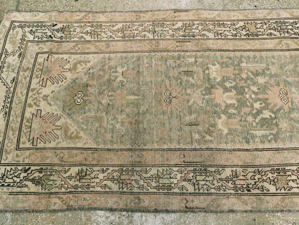 Vintage Persian Malayer Runner, No.21859 - Galerie Shabab