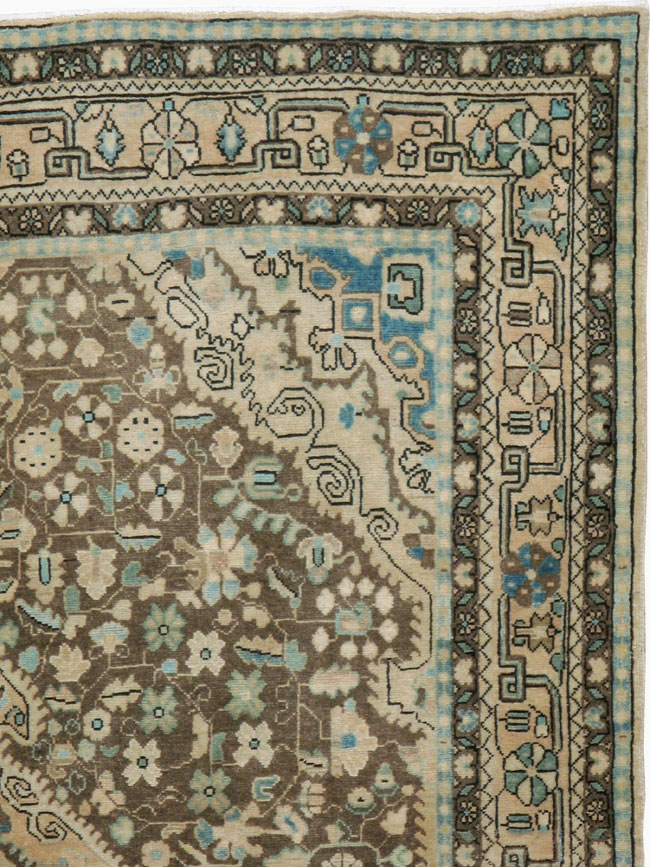 Antique Persian Sarouk Rug, No.21865 - Galerie Shabab