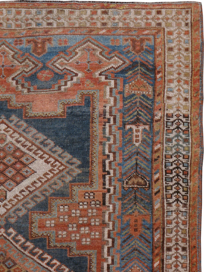 Antique Shiraz Rug, No.21866 - Galerie Shabab