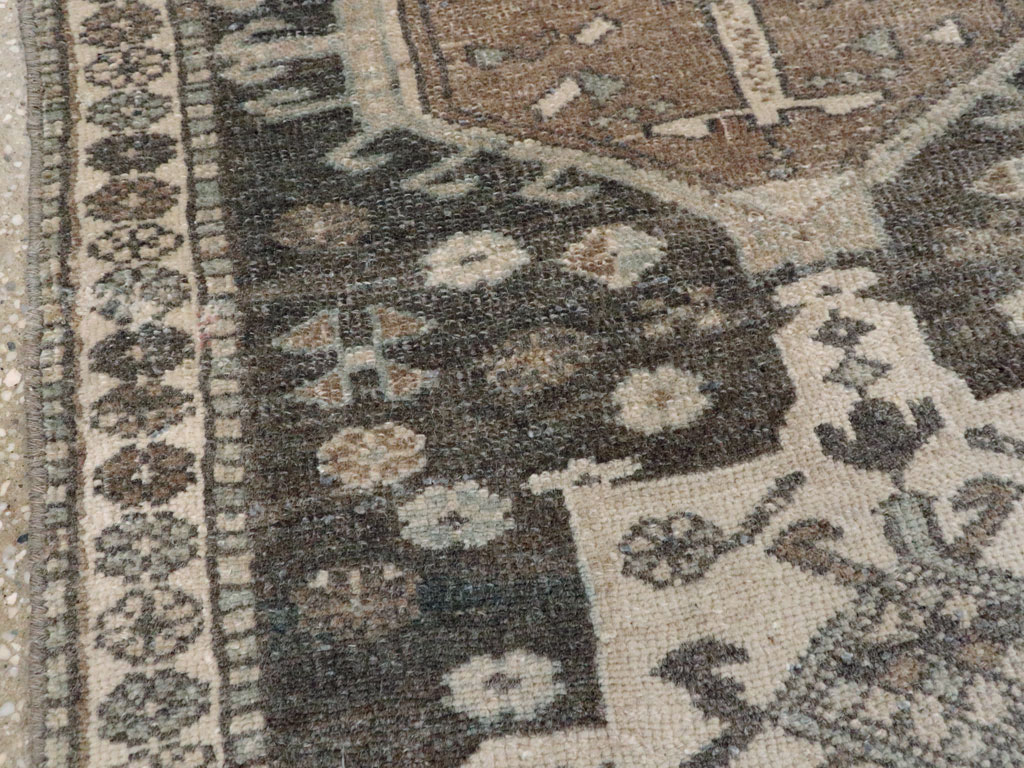 Vintage Persian Karajeh Throw Rug, No.21872 - Galerie Shabab