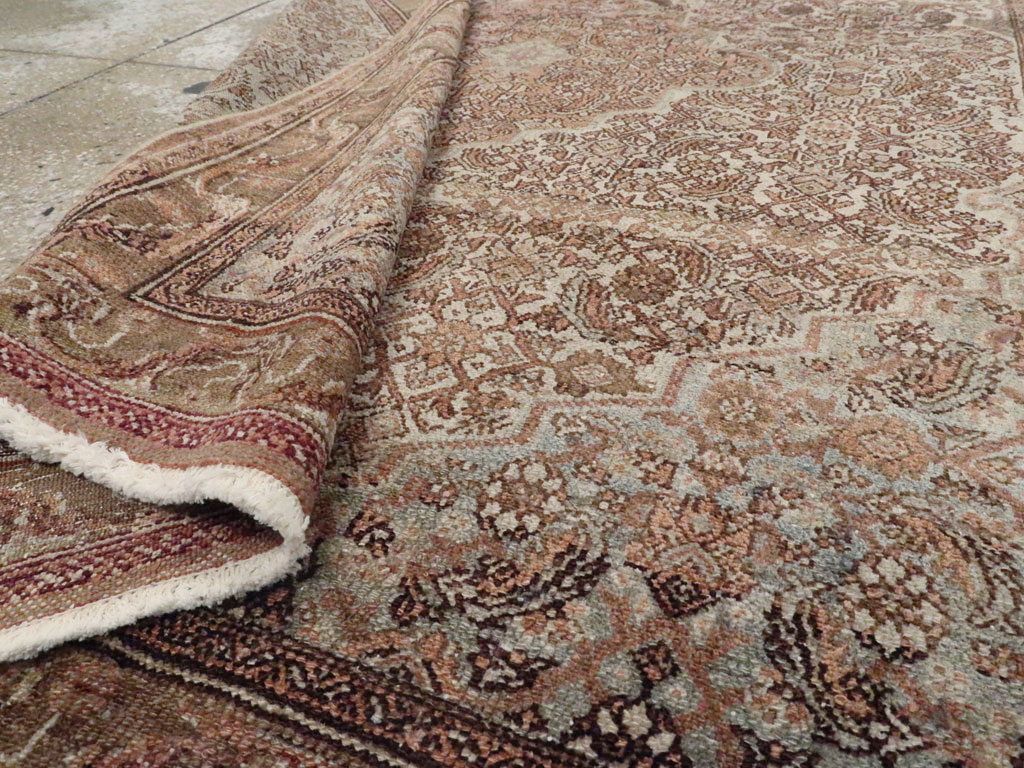 Antique Persian Bibikabad Rug, No.21874 - Galerie Shabab