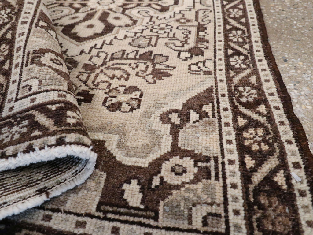 Vintage Persian Malayer Rug, No.21875 - Galerie Shabab