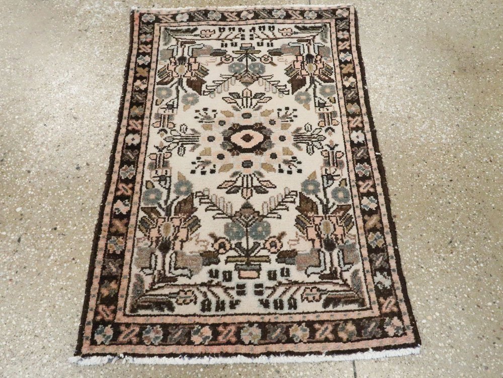 Vintage Persian Malayer Rug, No.21876 - Galerie Shabab