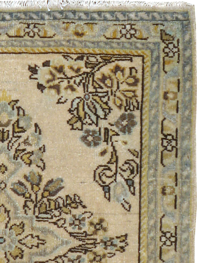 Vintage Persian Sarouk Rug, No.21877 - Galerie Shabab