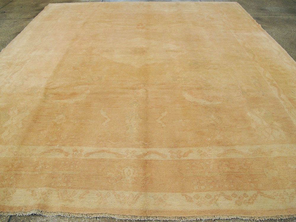 Antique Turkish Oushak Carpet, No.21891 - Galerie Shabab