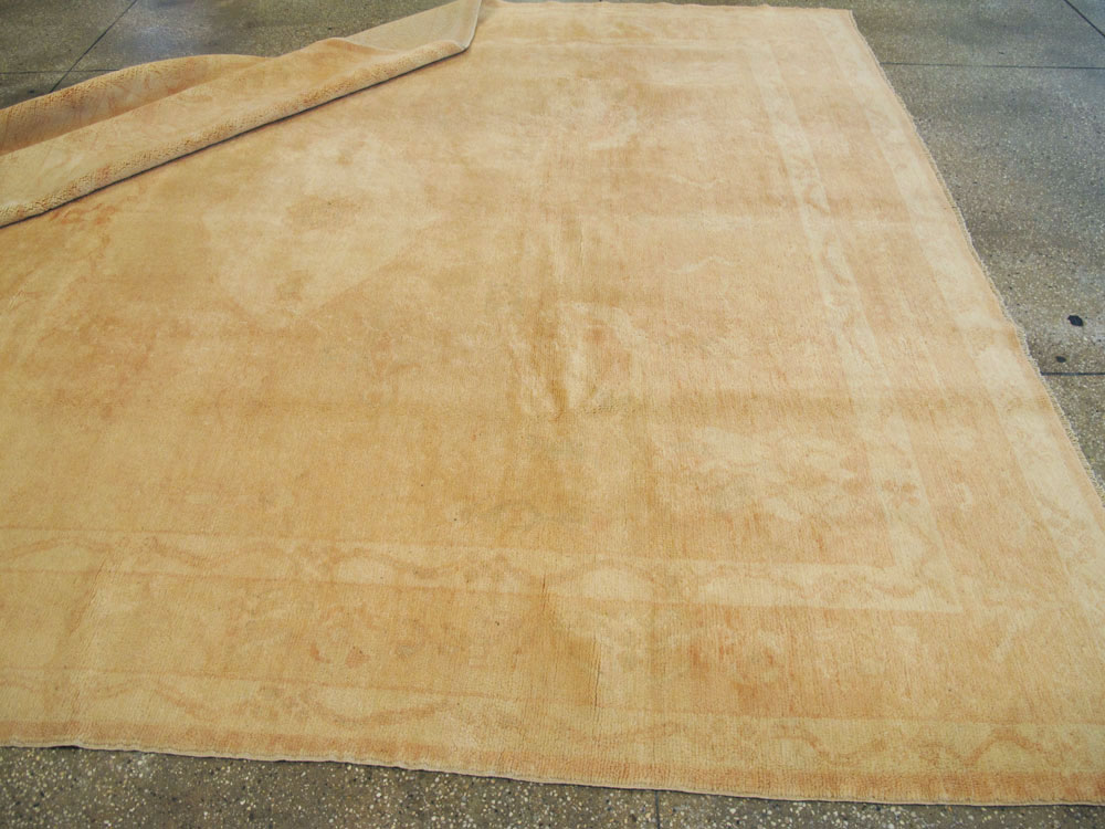 Antique Turkish Oushak Carpet, No.21891 - Galerie Shabab