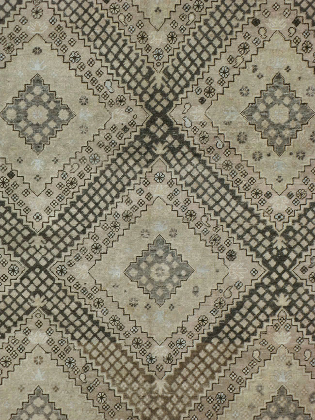 Vintage East Turkestan Khotan Carpet, No.21899 - Galerie Shabab