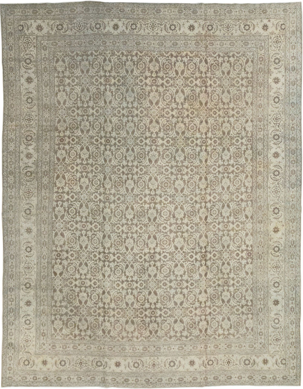Antique Persian Tabriz Carpet, No.21910 - Galerie Shabab