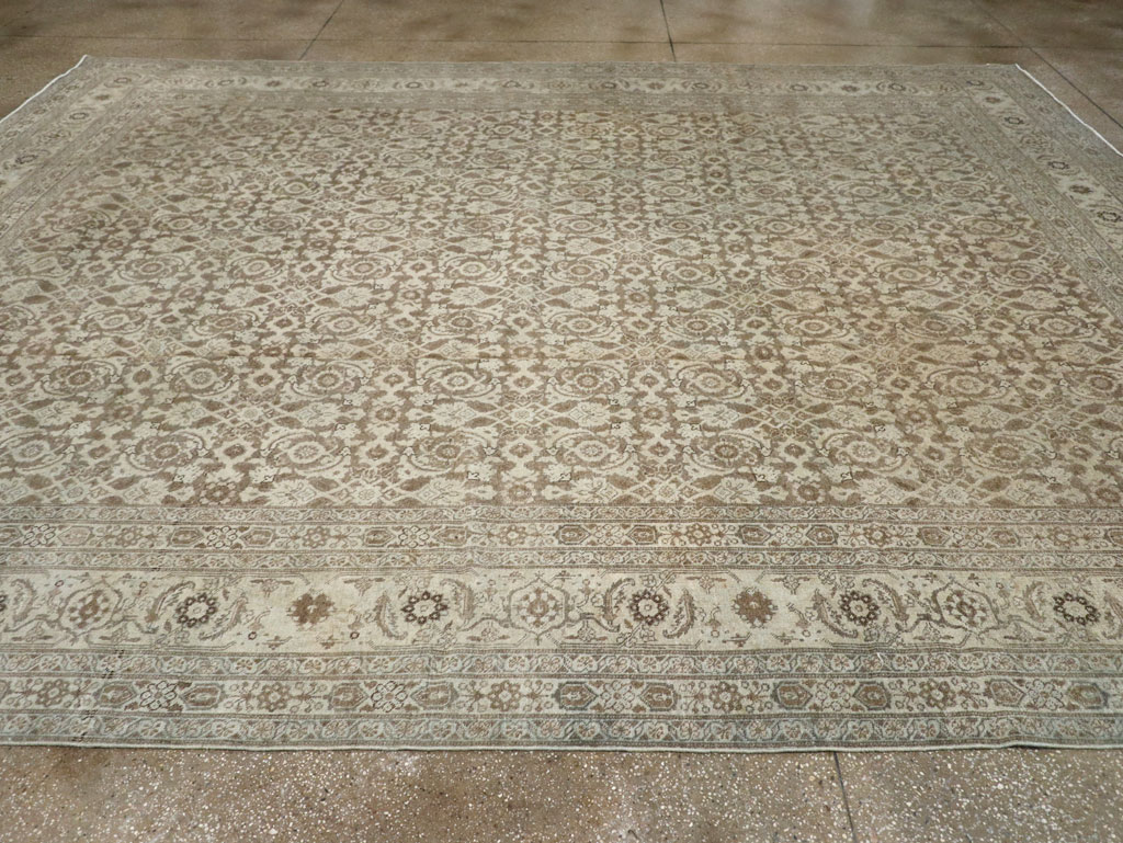 Antique Persian Tabriz Carpet, No.21910 - Galerie Shabab