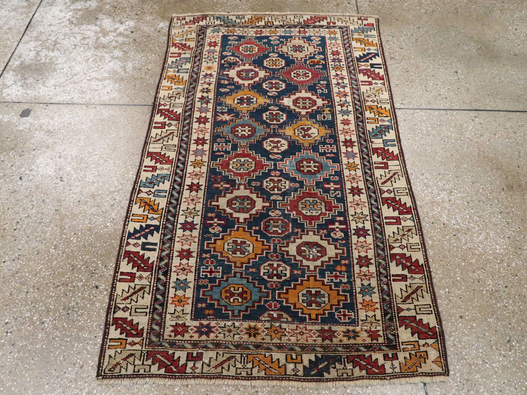 Antique Caucasian Shirvan Rug, No.21916 - Galerie Shabab