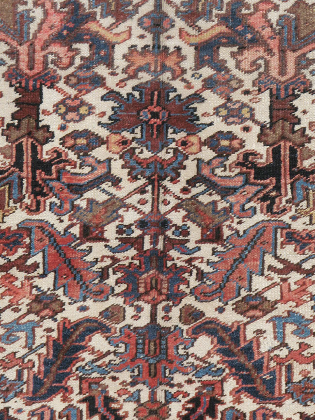 Vintage Persian Heriz Carpet, No.21919 - Galerie Shabab