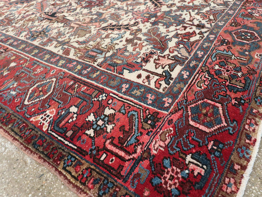 Vintage Persian Heriz Carpet, No.21919 - Galerie Shabab