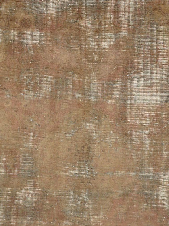 Distressed Antique Sivas Carpet, No.21920 - Galerie Shabab