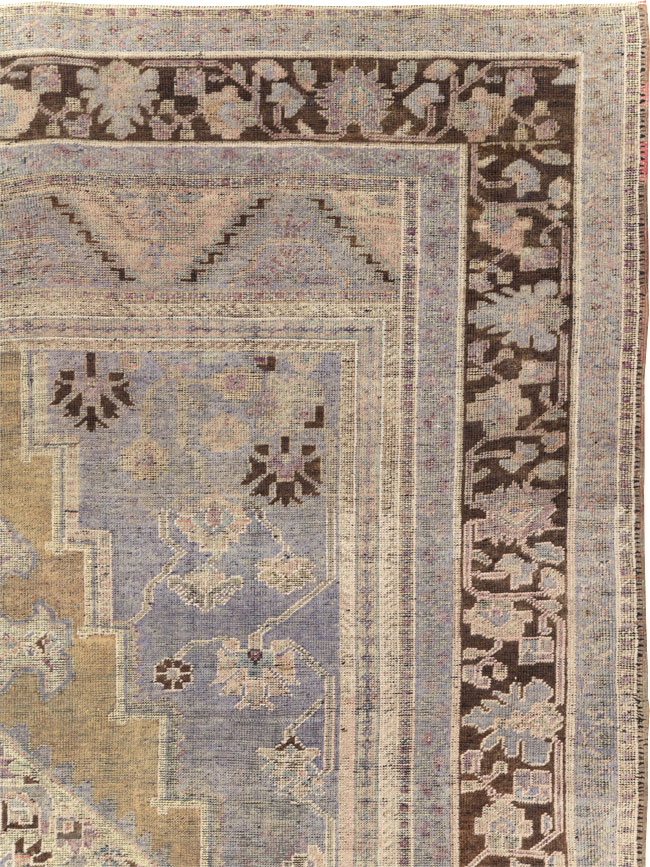 Vintage Turkish Anatolian Gallery Carpet, No.21925 - Galerie Shabab