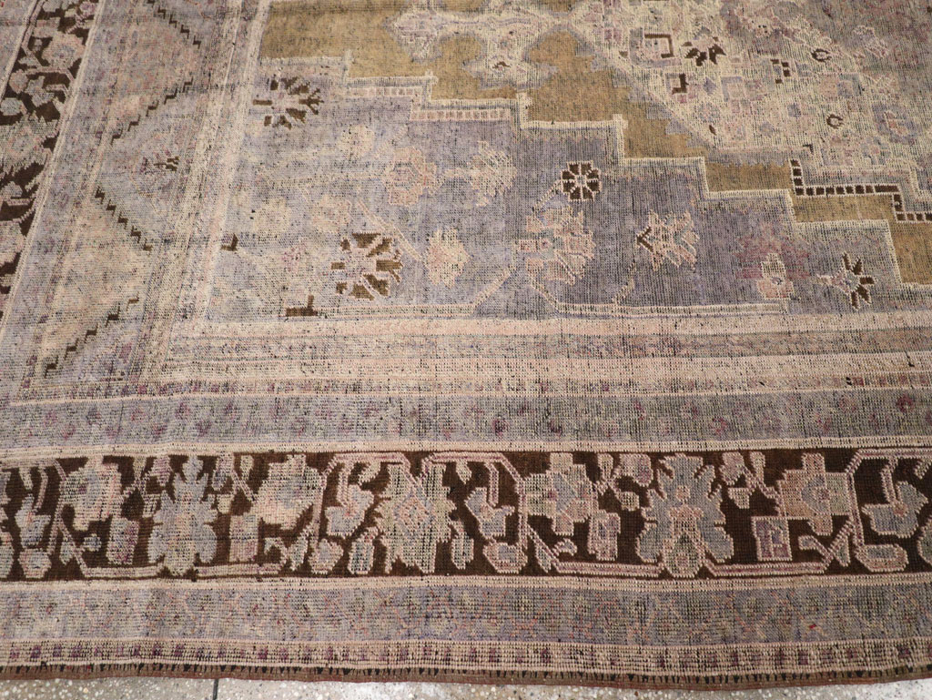 Vintage Turkish Anatolian Gallery Carpet, No.21925 - Galerie Shabab