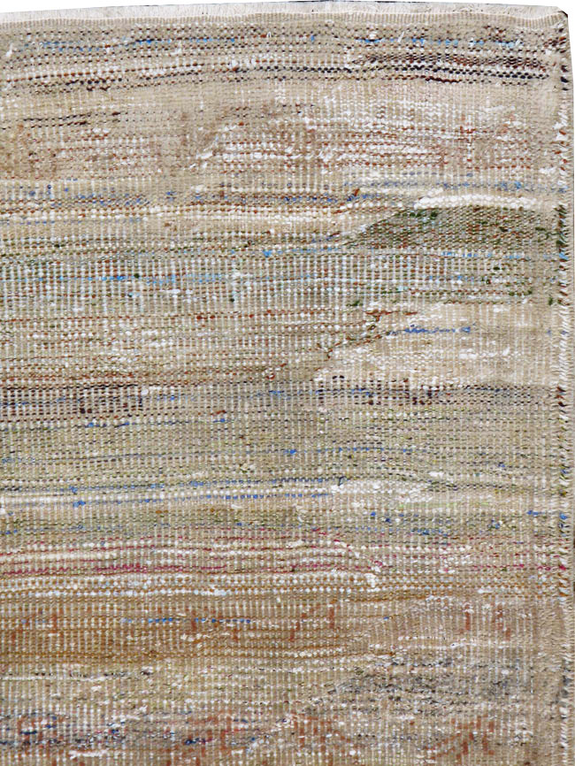 Vintage Turkish Anatolain Distressed Rug, No.21926 - Galerie Shabab