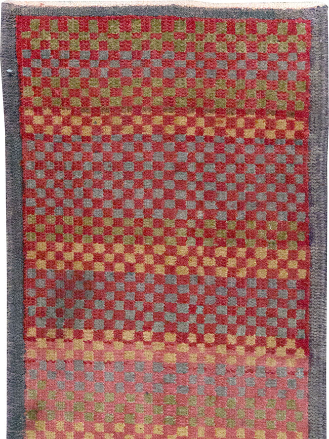 Vintage Turkish Anatolian Small Runner, No.21929 - Galerie Shabab
