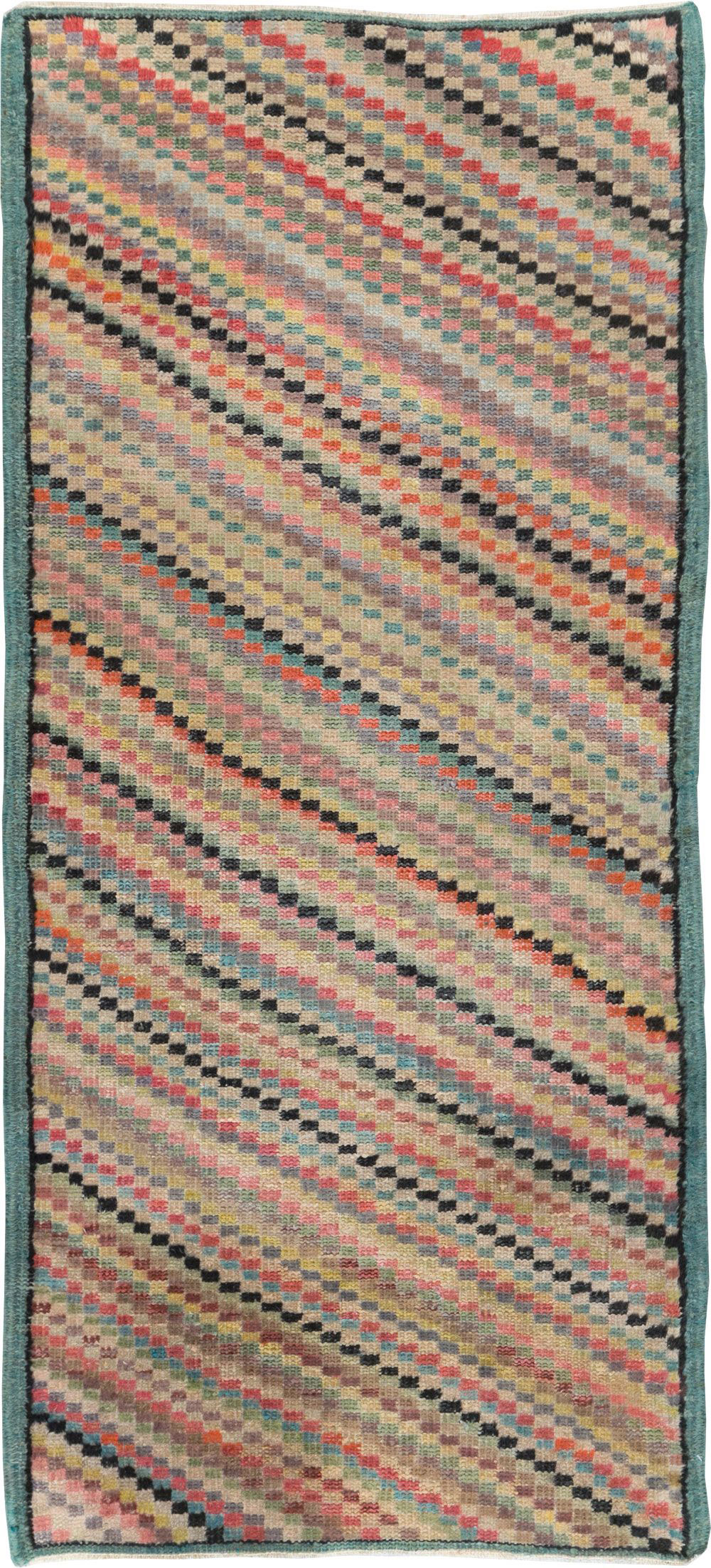 Vintage Turkish Anatolian Throw Rug, No.21933 - Galerie Shabab