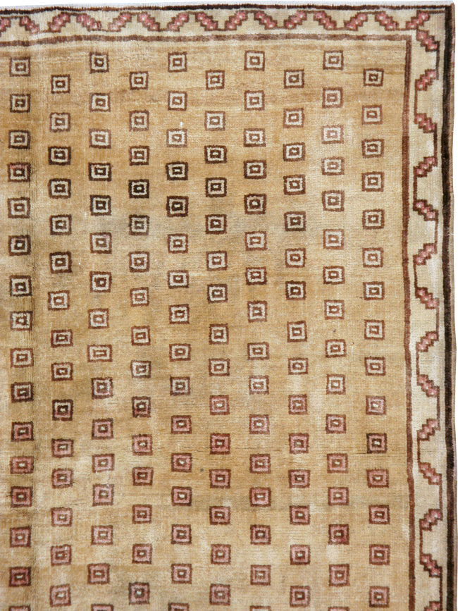 Vintage Turkish Anatolian Wide Gallery Runner, No.21938 - Galerie Shabab