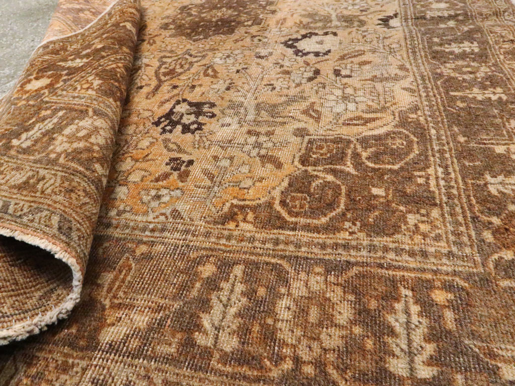 Antique Persian Tabriz Rug, No.21956 - Galerie Shabab