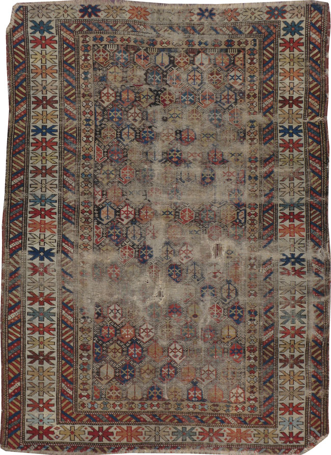 Antique Caucasian Distressed Rug, No.21962 - Galerie Shabab