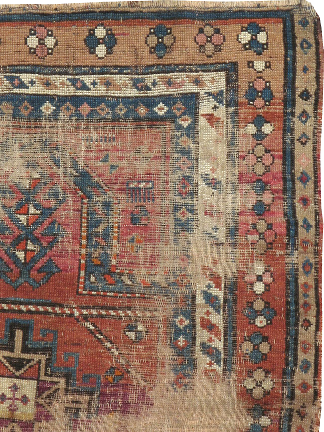 Antique Caucasian Kazak Distressed Rug, No.21963 - Galerie Shabab
