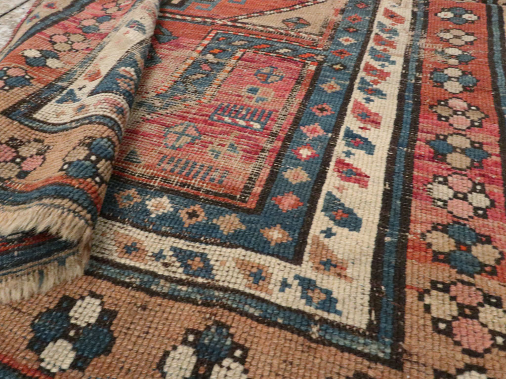 Antique Caucasian Kazak Distressed Rug, No.21963 - Galerie Shabab