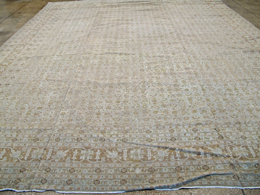 Antique Persian Senneh Tabriz Carpet, No.21967 - Galerie Shabab