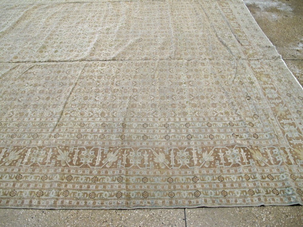 Antique Persian Senneh Tabriz Carpet, No.21967 - Galerie Shabab