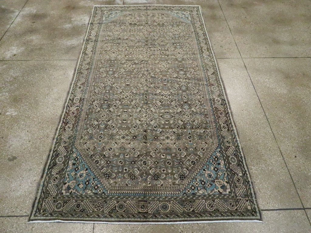 Vintage Persian Malayer Gallery Rug, No.21978 - Galerie Shabab