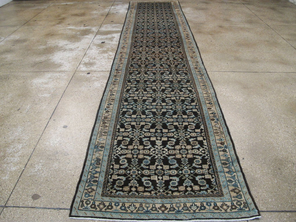 Vintage Persian Malayer Runner, No.21993 - Galerie Shabab