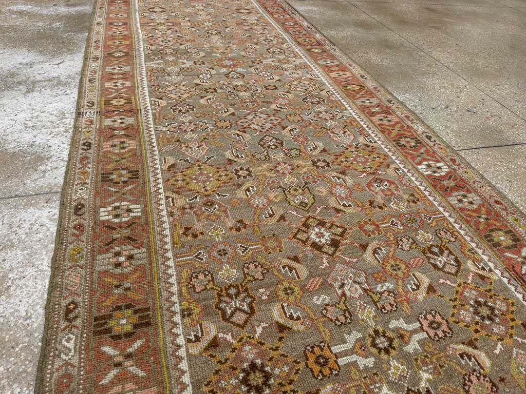 Vintage Persian Kurdish Runner, No.22006 - Galerie Shabab